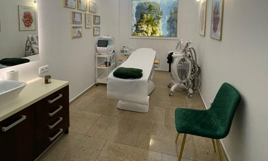 Image 7: Do 47% zniżki na Masaż - Całe ciało w Sunlight Clinic