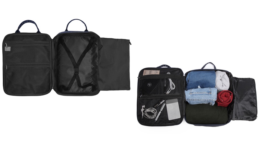 Image 10: Multi-Functional Travel Bag