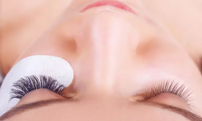 Do 55% zniżki na Przedłużanie rzęs w Pracownia stylizacji rzęs i wizażu Eye Atelier - Primary Image