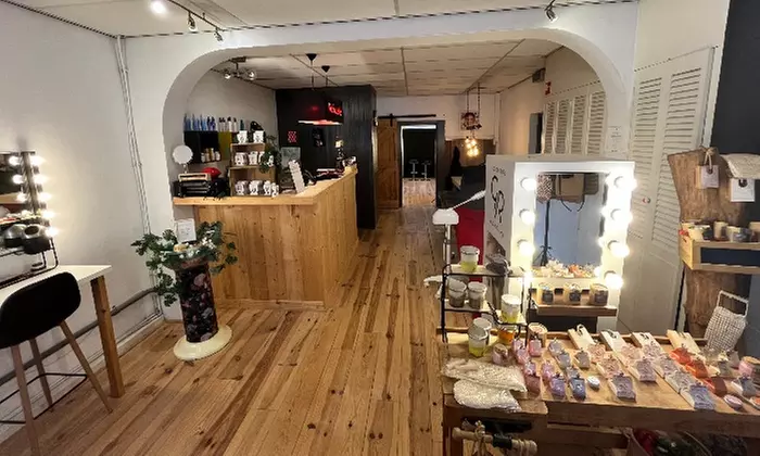 Wenkbrauw-behandeling naar keuze