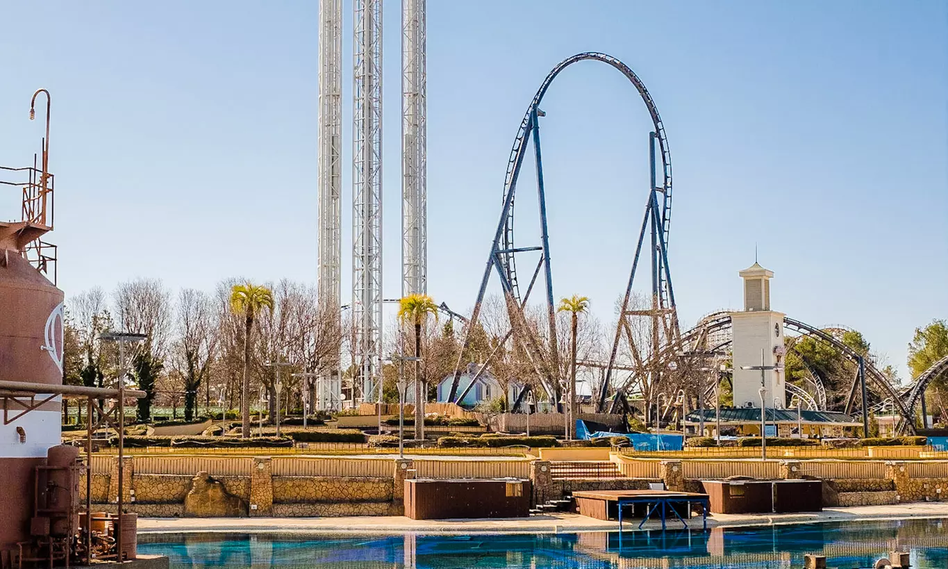 Parque Warner y Warner Beach: entrada de niño o adulto (1, 2 o 3 días)