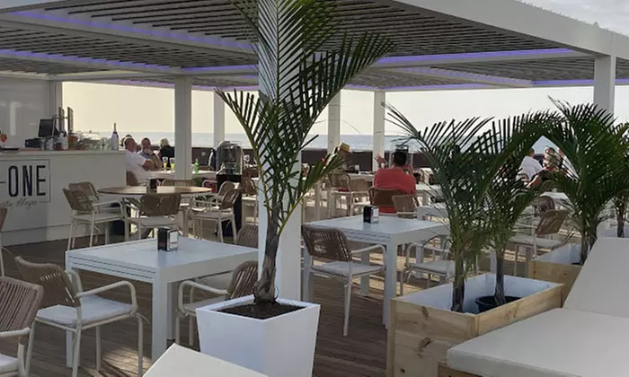 Menú mediterráneo para disfrutar frente al mar en B-One Costa Alegre