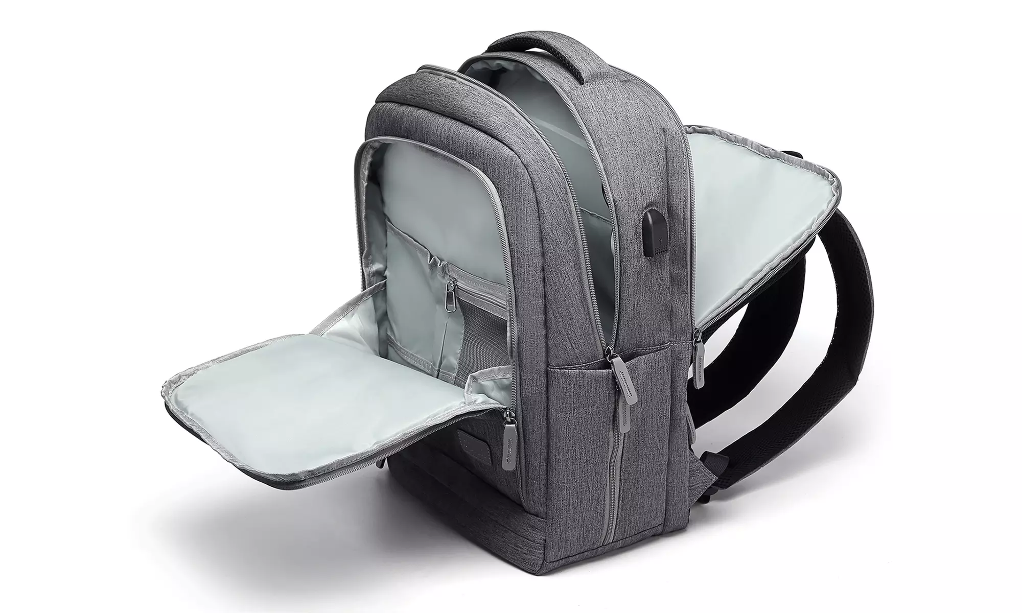 Zaino multiscomparto Kono con porta USB