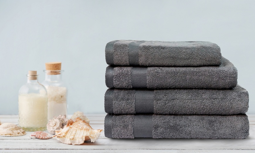 Image 9: MB Home Towels