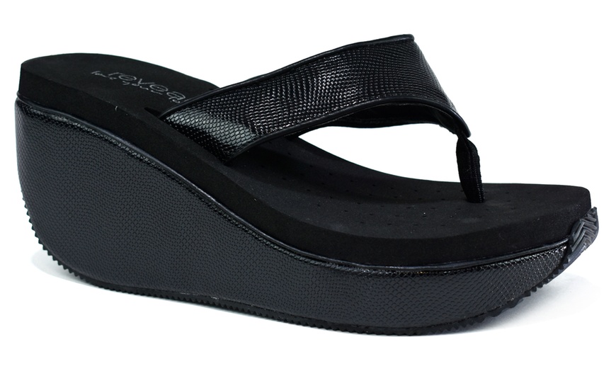 Image 2: Women's Wedge Flip Flops Sandals