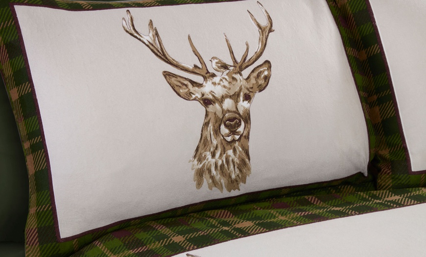 Image 6: Angus Stag Brushed Cotton Duvet Set
