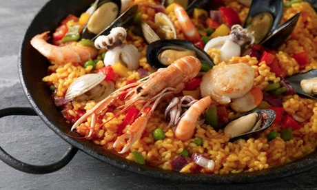 Menu paella per 2 o 4 persone dal ristorante Serranos (sconto fino a 30%). Asporto o consegna a domicilio