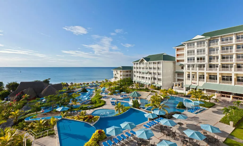 Stay at Gran Evenia Bijao in Santa Clara - Primary Image