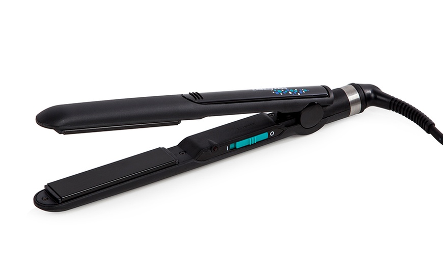 Image 1: Babyliss Ceramic Hair Straightener