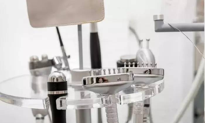 Higiene facial con opción a microdermoabrasión y máscara led para 1