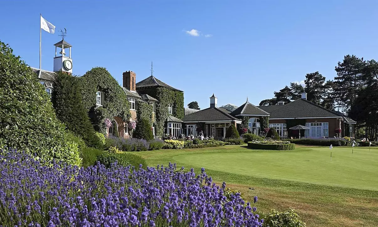 Stay up to 4 with Breakfast & Gourmet Dinner at 4* Belfry Hotel