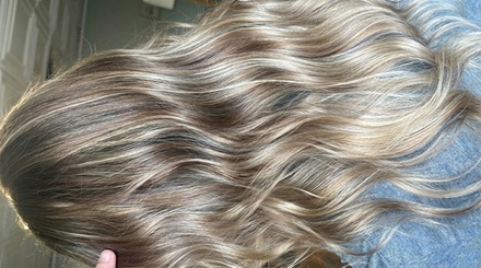 Deep Condition and Blow-Dry - Kelsie T Hair