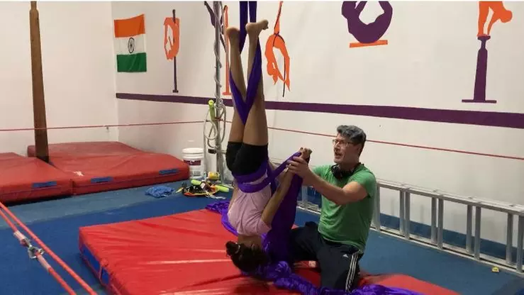 One or Five 60-Minute Aerial Silk Classes at Mallakhamb Federation USA (Up to 24% Off) - Second Medium
