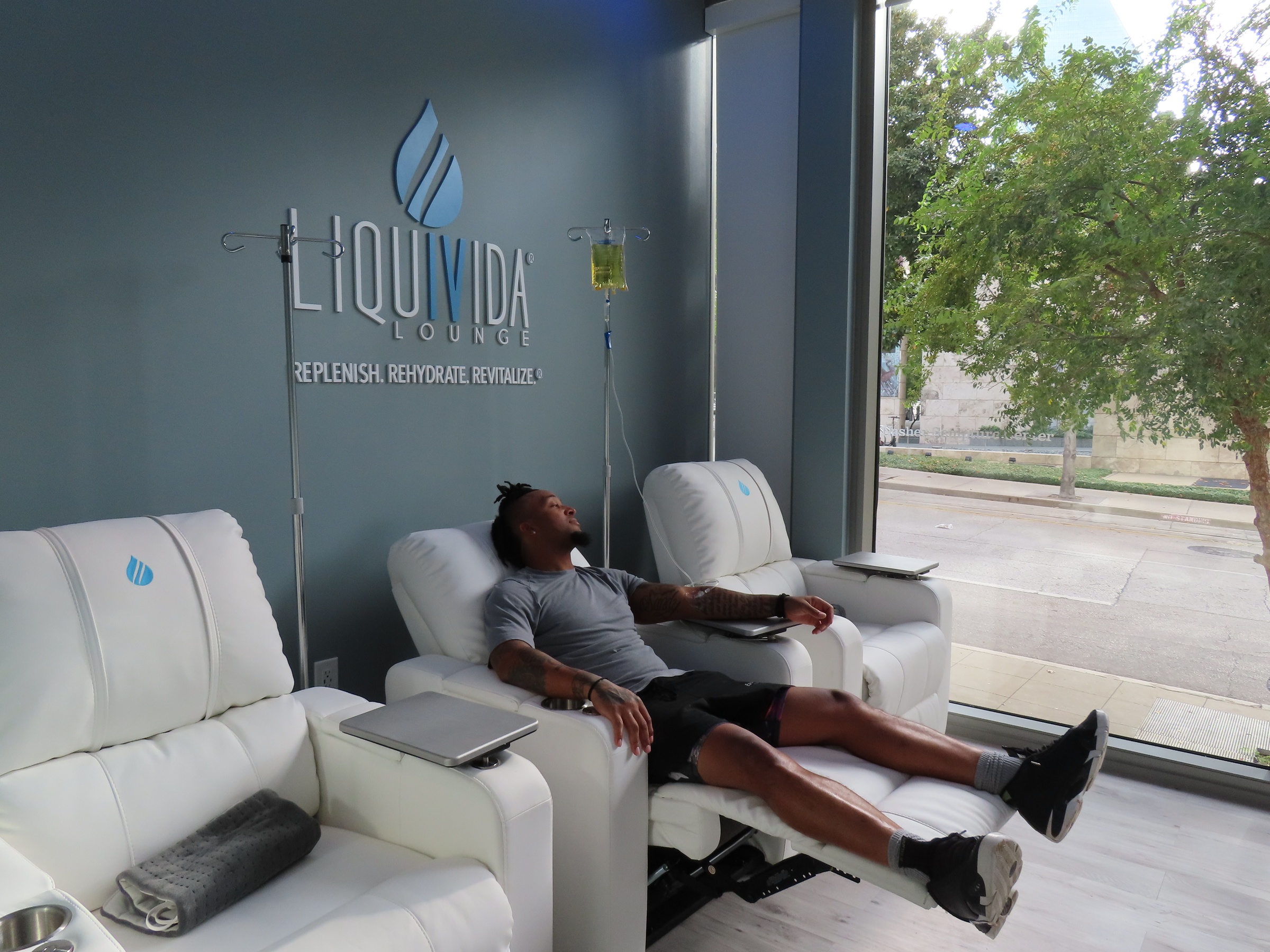 Vitamin Energy IV Drip at Liquivida Wellness Center Dallas  