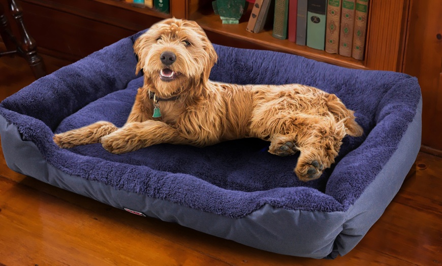 Image 9: Fleece Warm Pet Bed