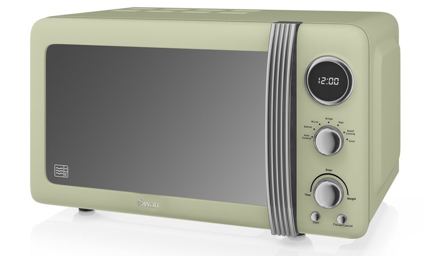 Image 5: Swan 800W Retro Digital Microwave