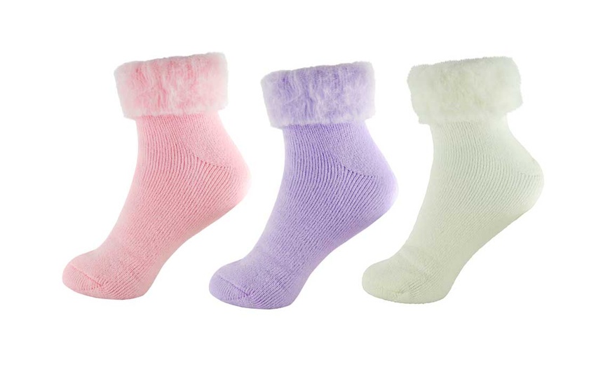 Image 1: Fur-Lined Winter Socks