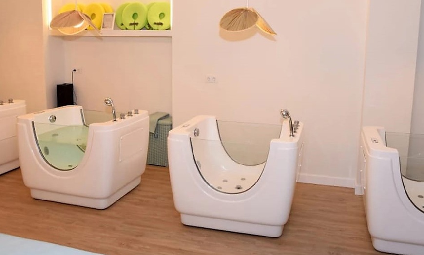 Image 2: Spa para bebés con sesión de hidroterapia y masaje en Baby Burbujas