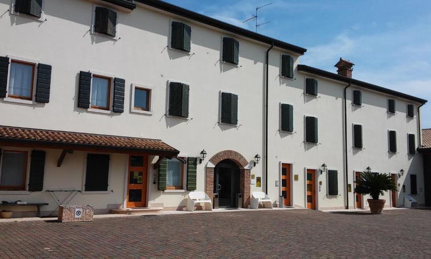 Image 4: Colà di Lazise: camera doppia con colazione e Parco Termale Garda