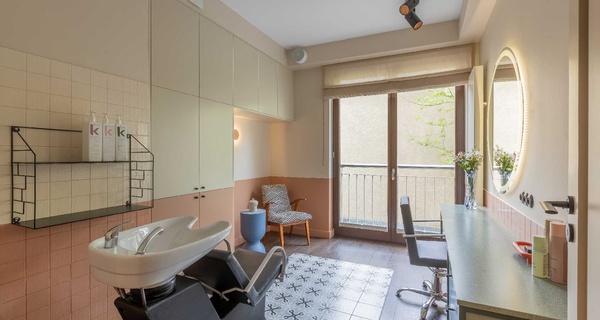 Do 50% zniżki na Salon - Strzyżenie - Kobiety