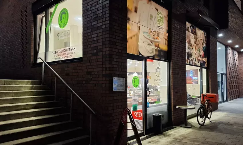 Sushi-Platte für 2 oder 4 Personen - Exklusive Sushi-Auswahl