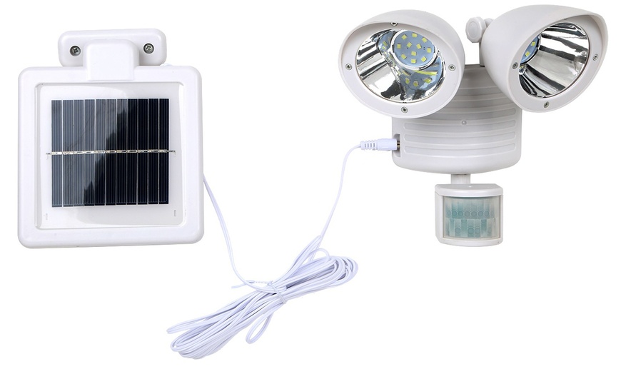 Image 8: Solar-Powered Twin Head LED Light