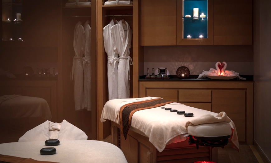 Image 1: 60-minute Anti-Cellulite Spa Treatment & More with Pool Access