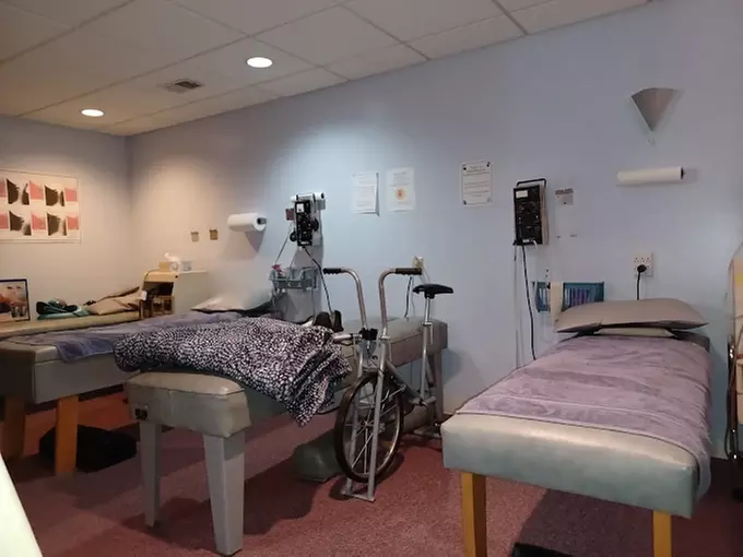 60 or 90 Min Full Body Massages with Aromatherapy or Hot Stone