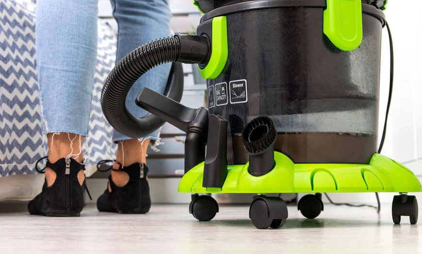 Image 21: Cecotec Conga Vacuum Cleaner