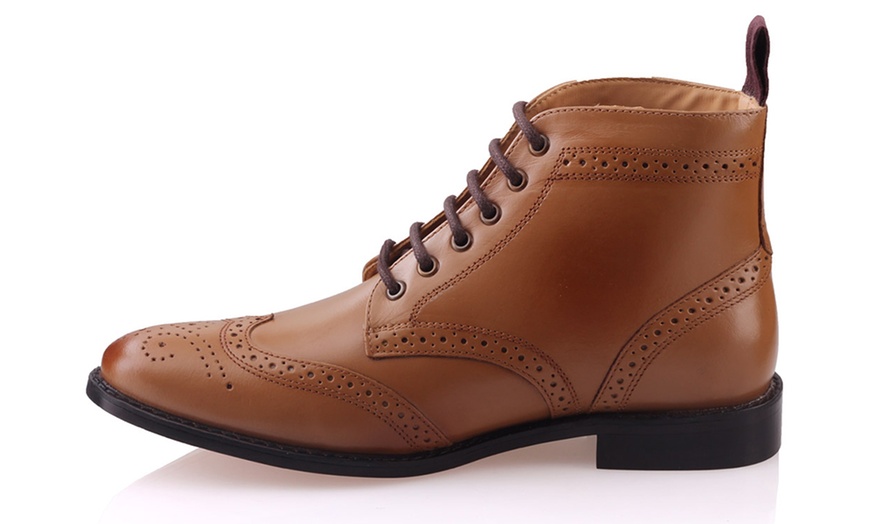 Image 23: Men's Brogue Boots