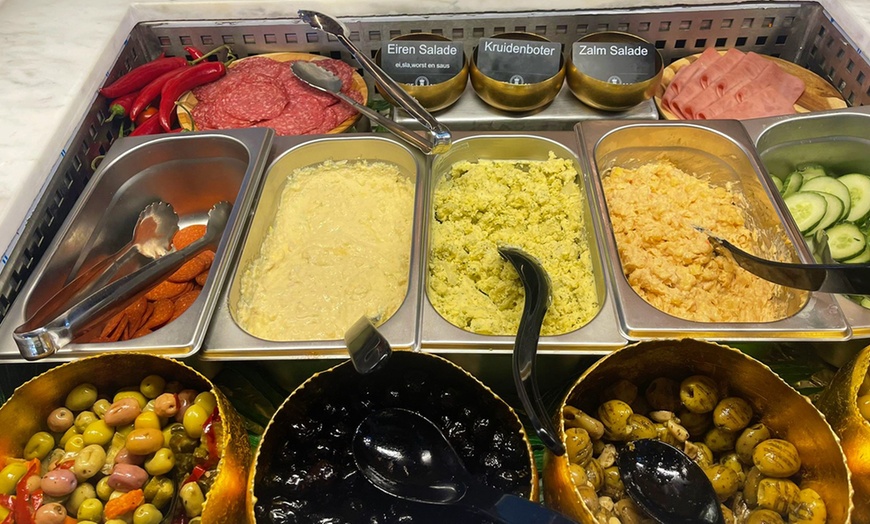 Image 17: Onbeperkt ontbijt- of lunchbuffet