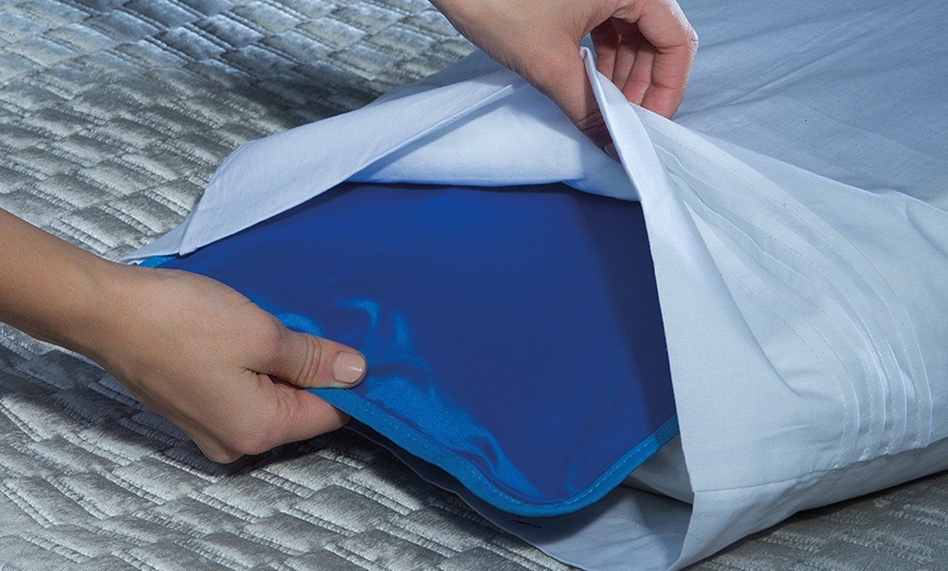 Image 2: Cooling Gel Pillow Insert