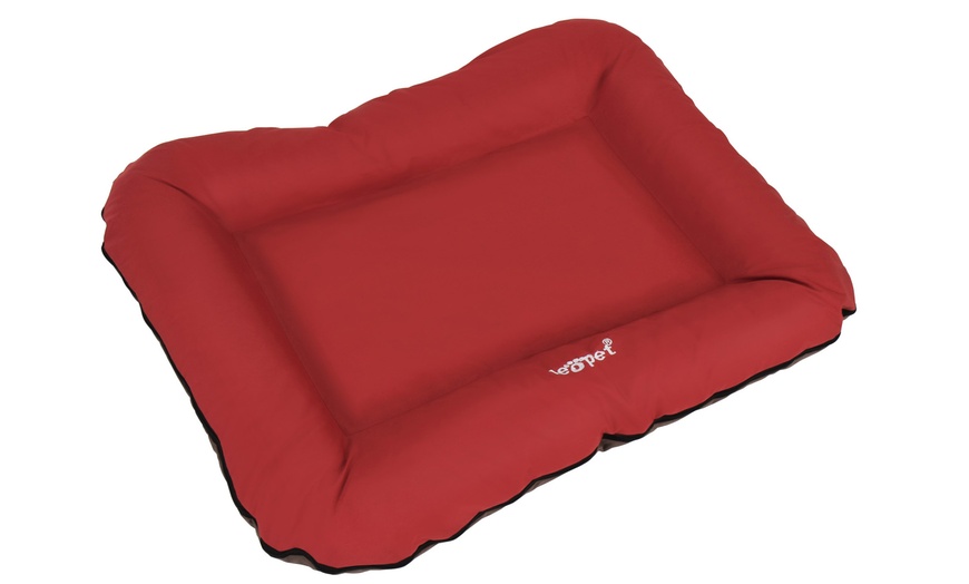 Image 32: Large Flat Dog Beds