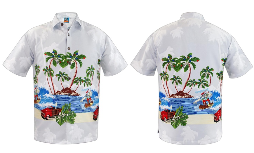 Image 7: Men's Hawaiian Christmas Shirts