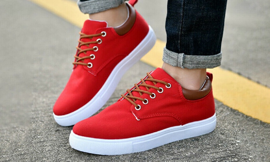 Image 10: Men's Casual Canvas Shoes