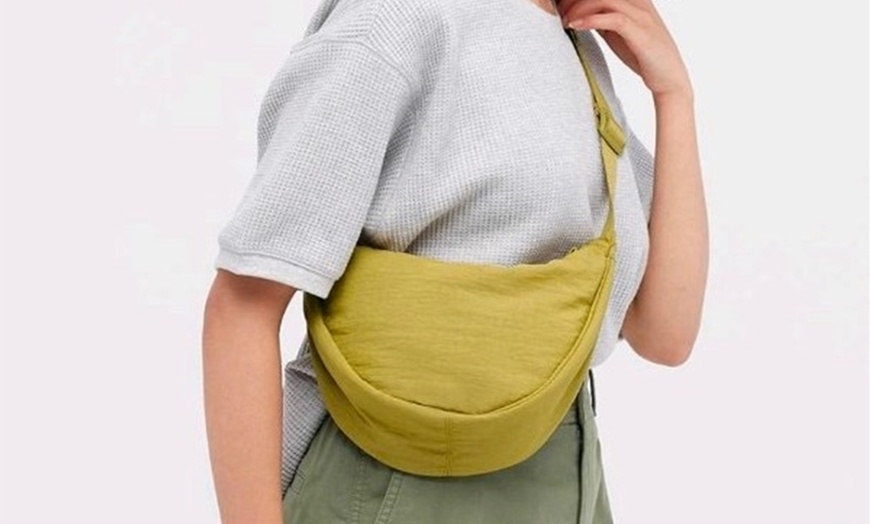 Image 3: Soft Crescent-Shaped Crossbody Shoulder Bag