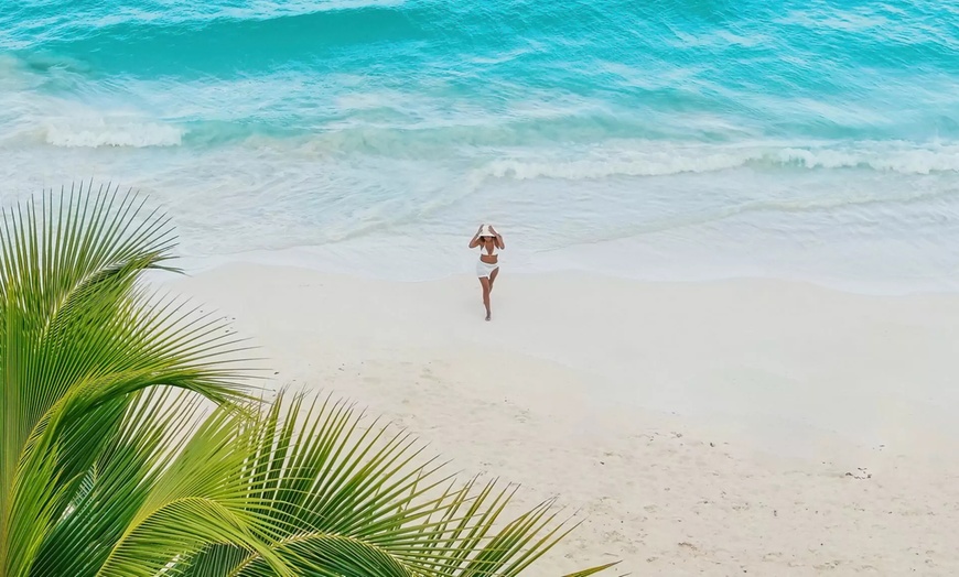 Image 17: ✈4-Night All-Inclusive Punta Cana Vacation from Travel by Jen