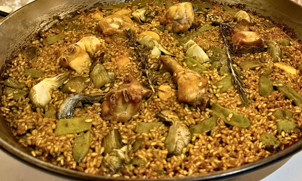 Menú de arroces para 2 o 4 frente al mar con postre y opción a vino