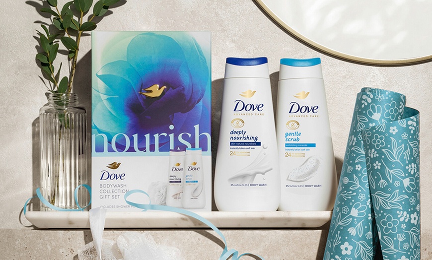 Image 1: Dove Nourish Body Wash Two-Piece Gift Set for Her with Shower Puff