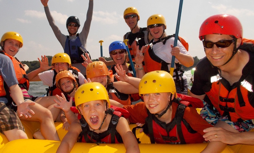 Image 6: Rafting in Lachine Rapids