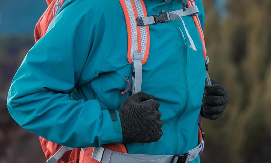 Image 2: Unisex Touchscreen-Compatible Gloves with non-slip palms