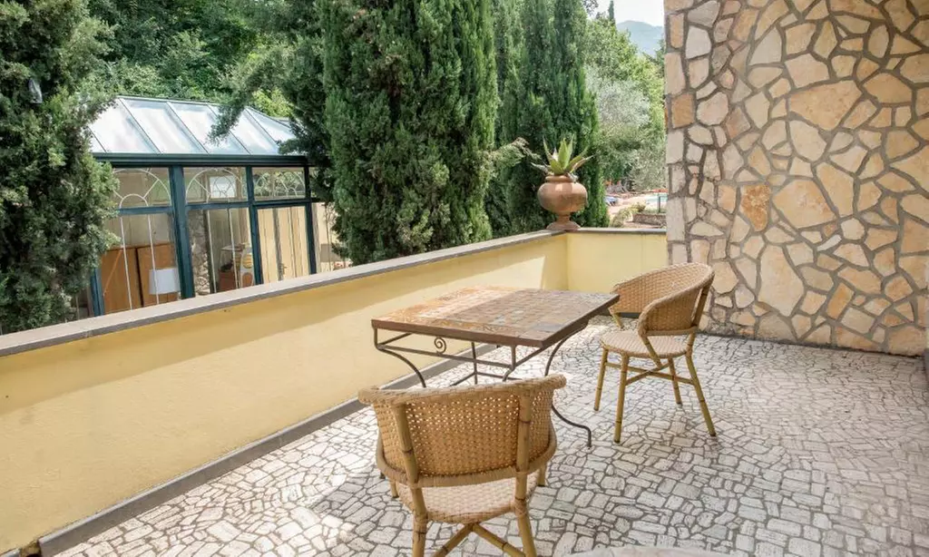 Kampanien: Doppelzimmer mit Halbpension und Spa