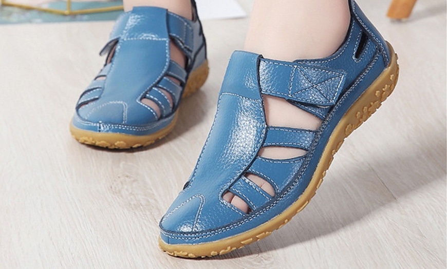 Image 18: Women's Retro-Style Sandals