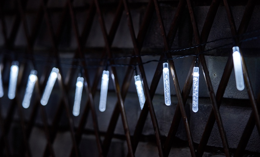 Image 5: Icicle Rain Drop String Lights