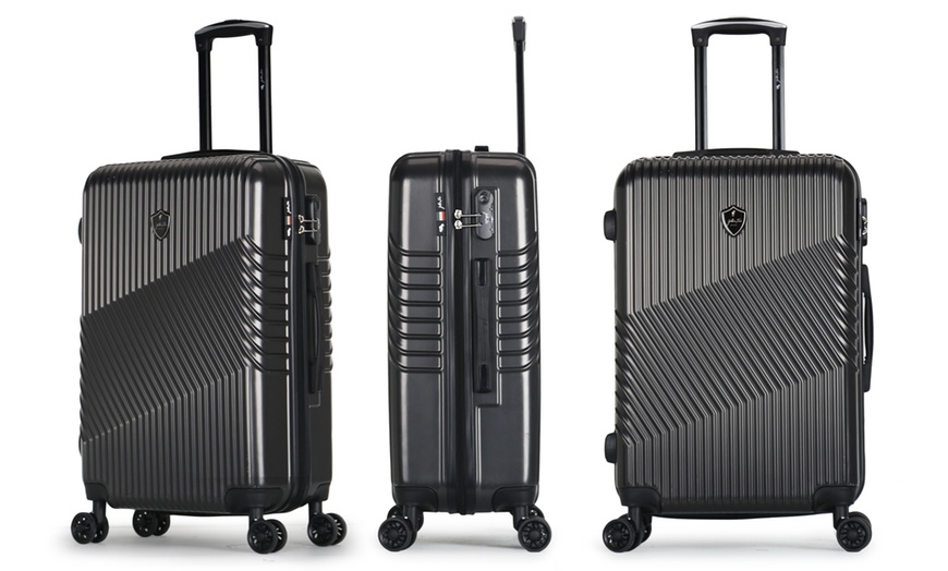 Image 18: Four-Piece Luggage Set