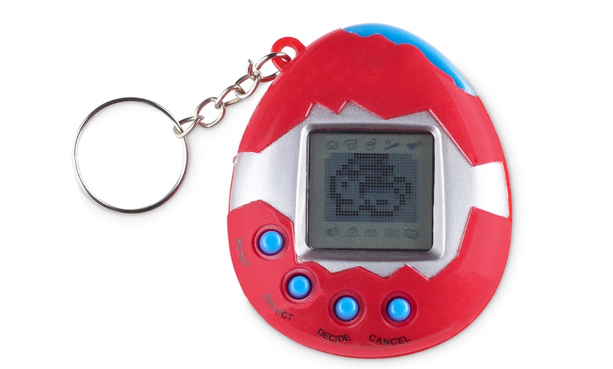 Image 4: Retro Virtual Pocket Pet