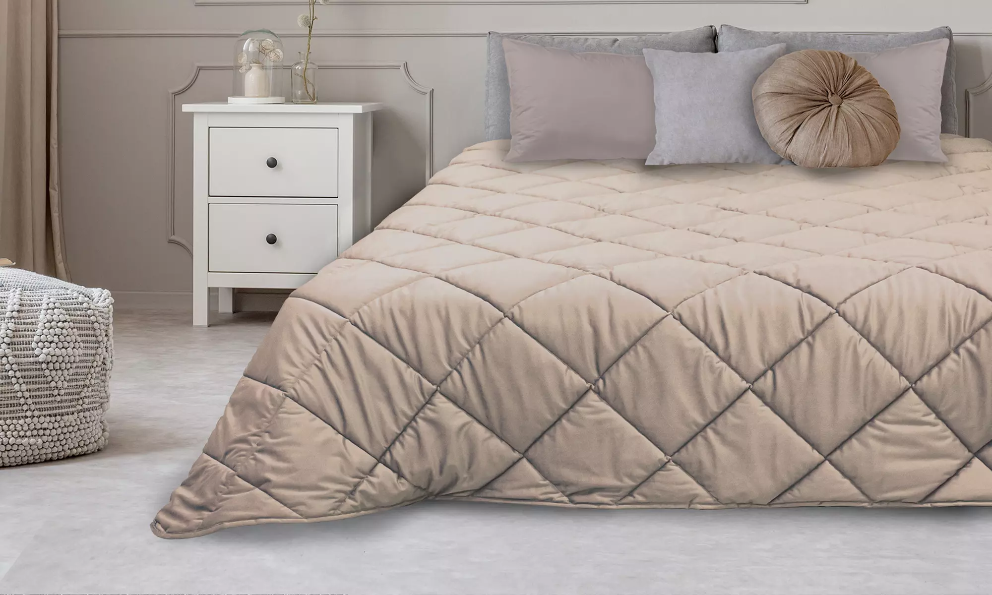 Elegante Steppdecke in der Farbe nach Wahl - Primary Image