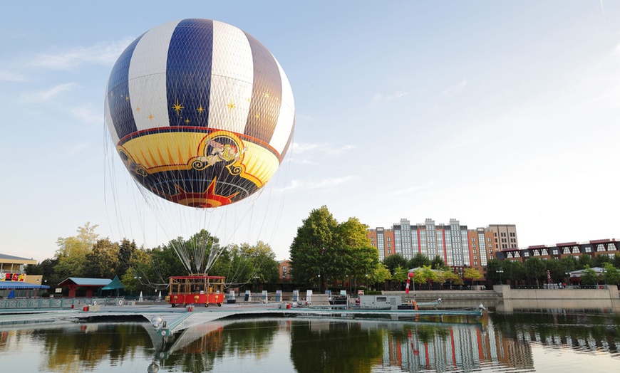 Image 2: Place enfant ou adulte à bord du Ballon PanoraMagique