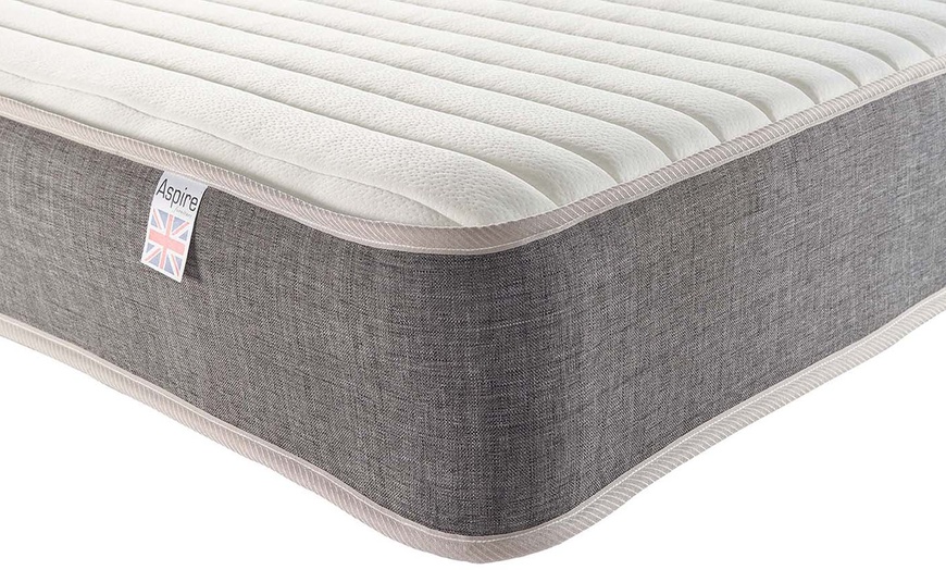 Image 4: Pocket+ 3000 Memory Hybrid Nine-Layer Mattress