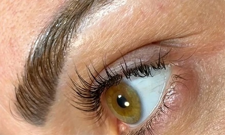Forfait sourcils : rehaussement, teinture et épilation - Reines De Beaute
